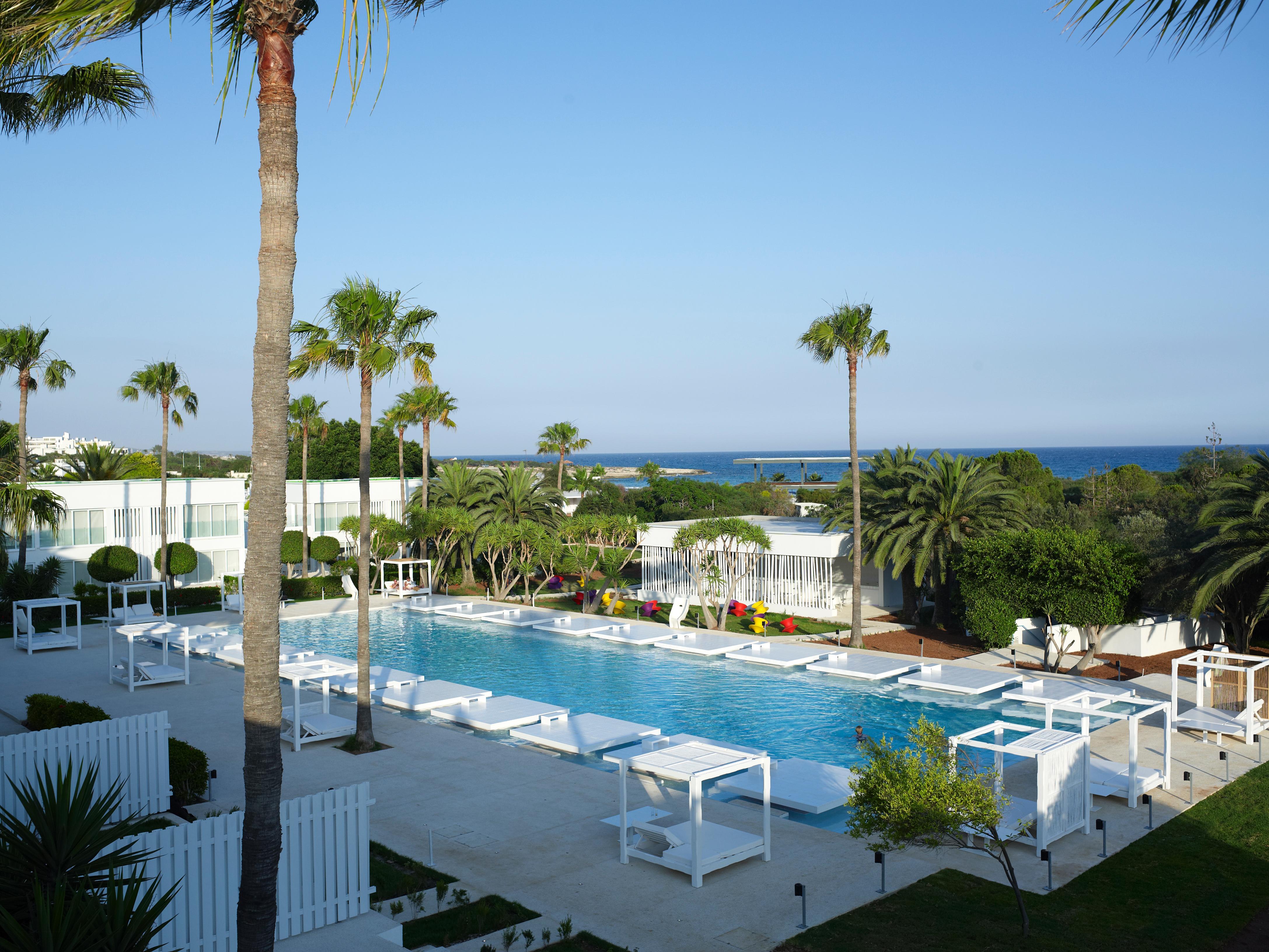 So White Beach Resort Ayía Nápa Extérieur photo