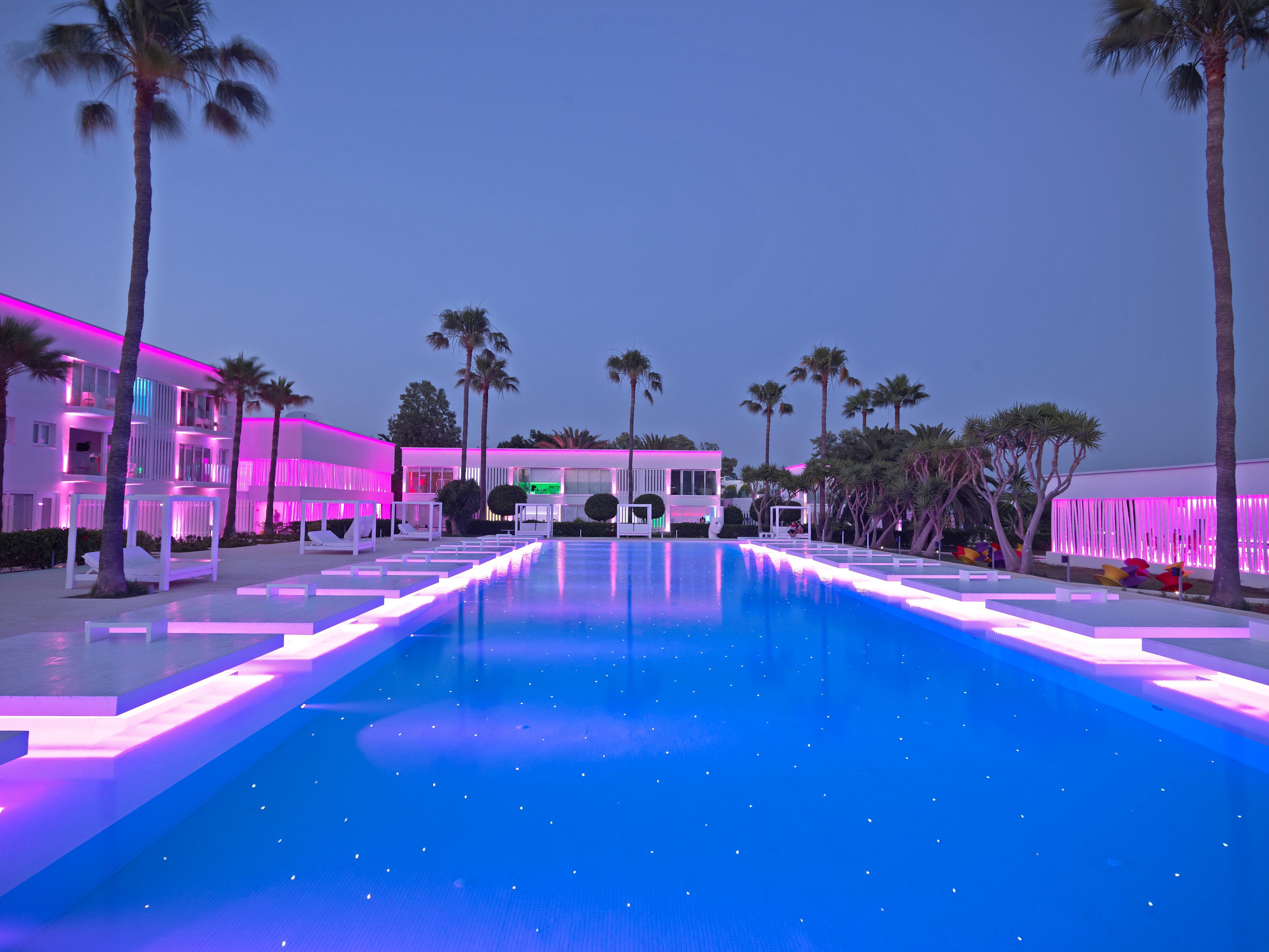 So White Beach Resort Ayía Nápa Extérieur photo